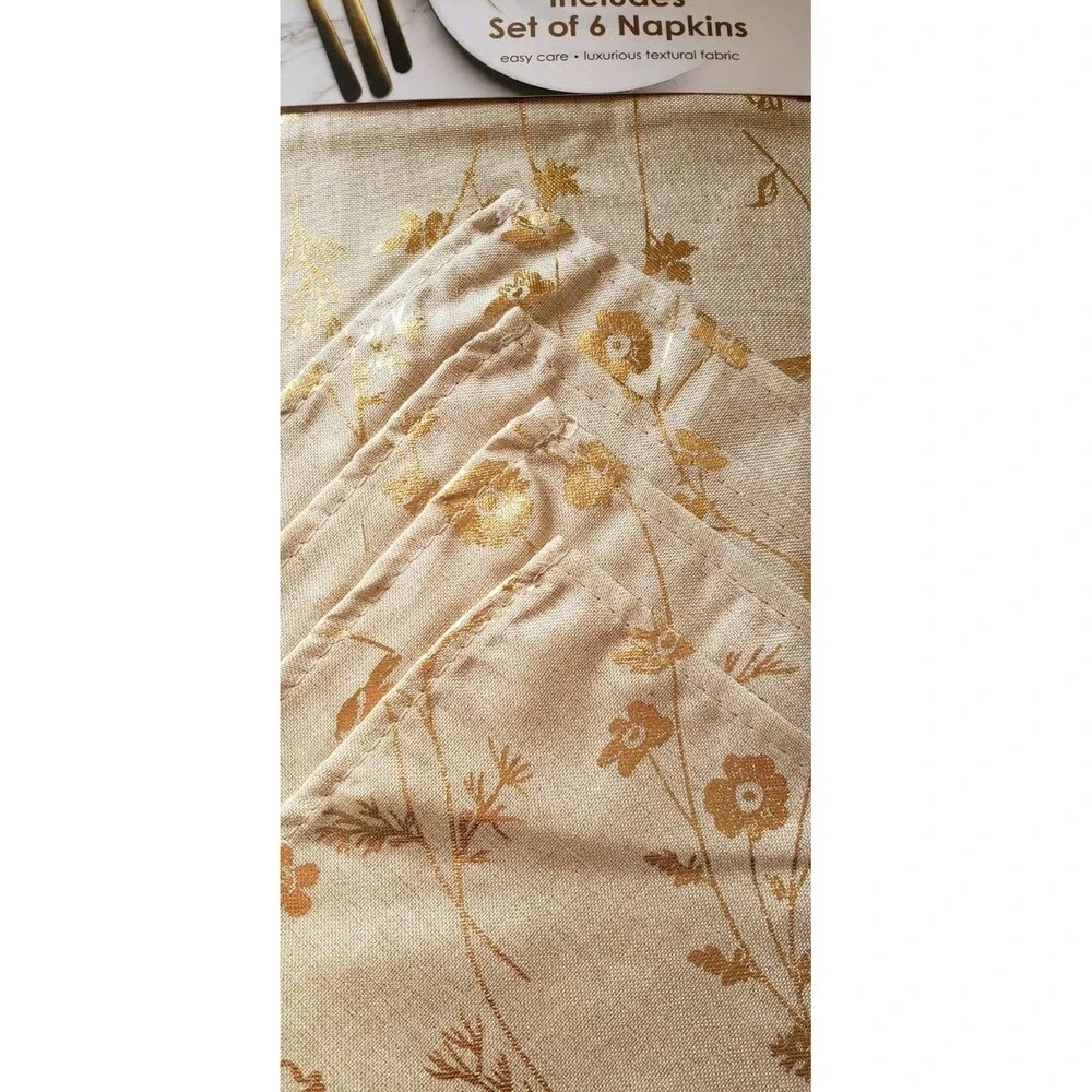 NWT Colordrift Deluxe Gold Metallic Leaf Floral Tablecloth & 6 Napkins Set